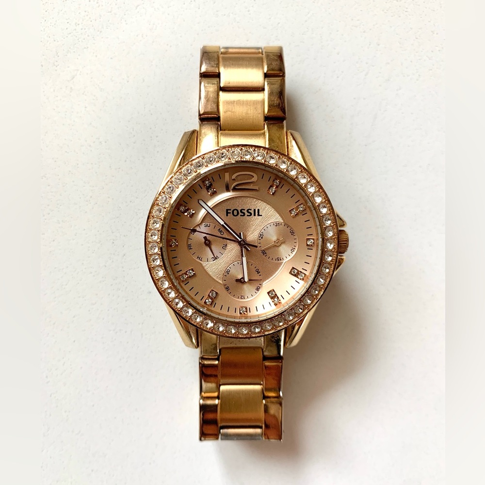 Rose Gold Fossil Watch / Riley